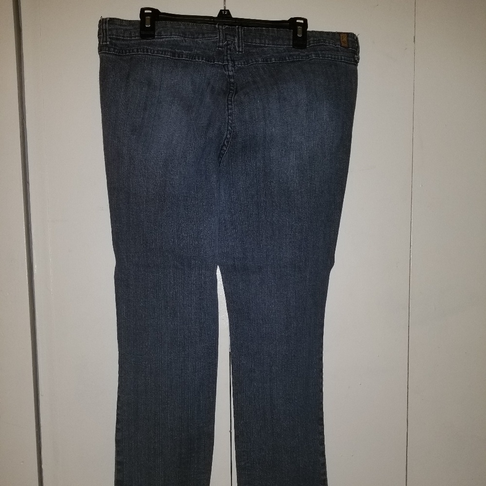 Jeans - Picture 3 of 3